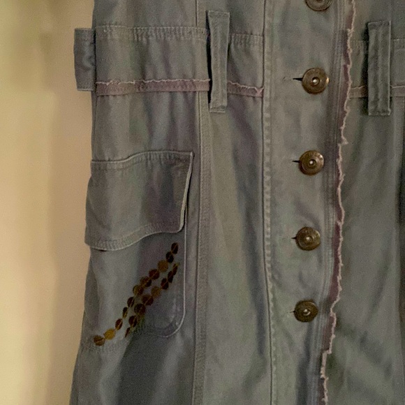 Tulle 100% cotton, women’s distressed long length light denim jacket. - Picture 6 of 14